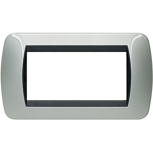 Изображение товара BT LV Рамка на 4 модуля Светлый Алюминий с креплением двойной защелкивающийся