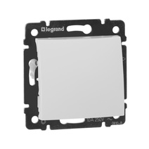 Изображение товара Legrand Valena Бел Выключатель кнопочный 1-клавишный.