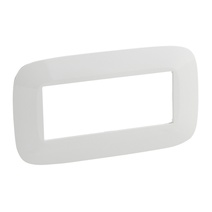 Изображение товара Рамка Legrand Valena ALLURE Белая 5 мод. для 5 постов, глянцевая, IP20 Изображение товара Рамка Legrand Valena ALLURE Белая 5 мод. для 5 постов, глянцевая, IP20