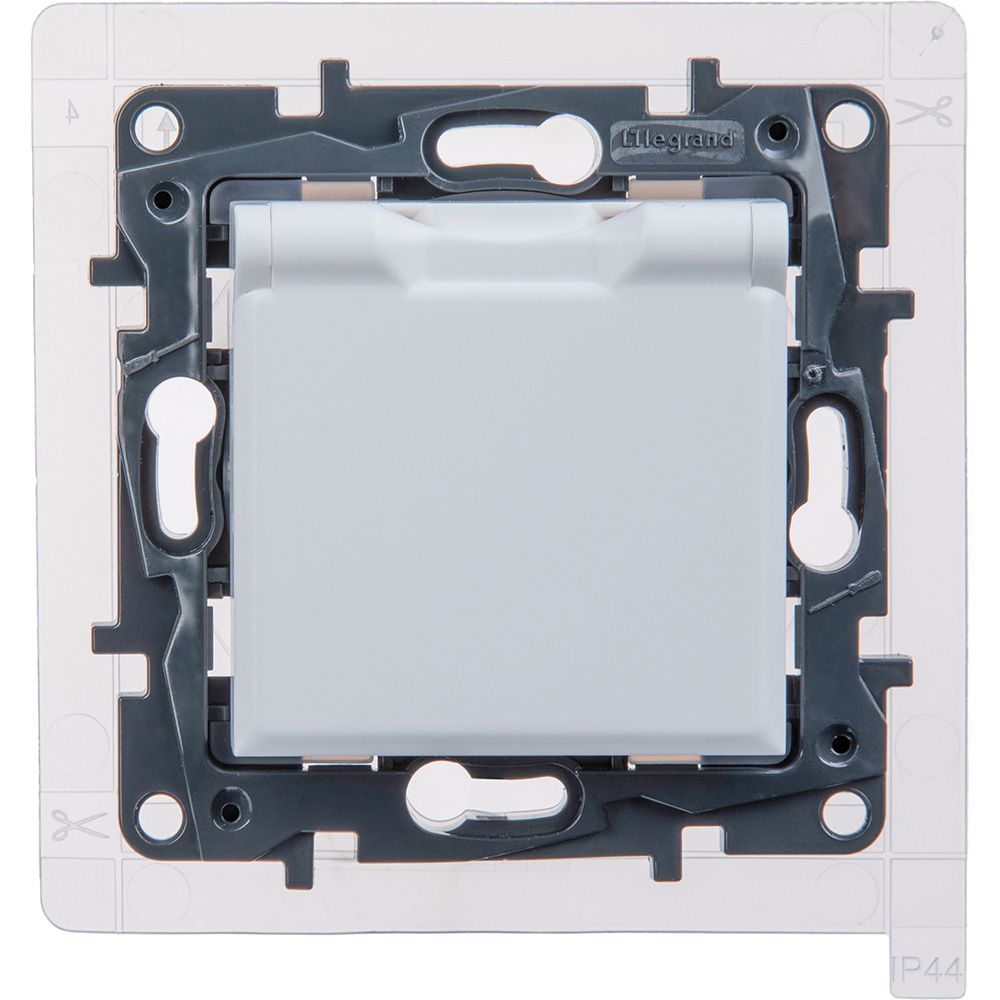 Изображение товара Legrand Etika Белый Розетка 2К+З IP44.