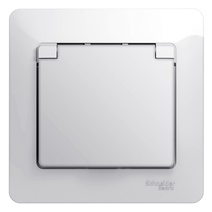 Изображение товара Systeme Electric Glossa Бел Розетка с/з со шторками с крышкой, IP20 (в сборе с рамкой)