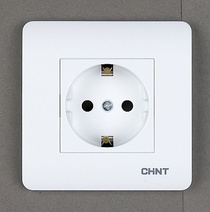 Изображение товара CHINT Розетка с заземляющим контактом 16А 250В