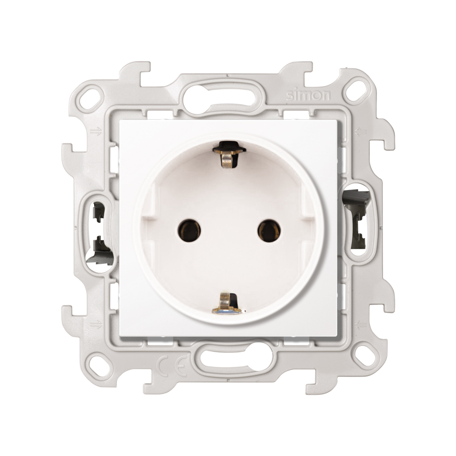 Изображение товара Simon 24 Белая Розетка 2К+3 без защитных шторок Push&Go