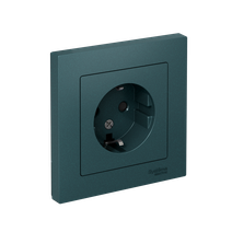 Изображение товара Systeme Electric AtlasDesign Изумруд Розетка с/з со шторками, 16А, в сборе