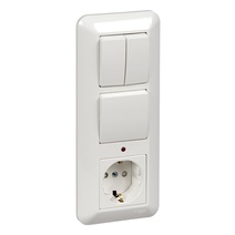 Изображение товара Systeme Electric Blanca внутр Бел Блок: Розетка с/з с защитными шторками +Выключатель 1-кл.+Выключатель 2-кл. (в сборе)(опт.упак.)