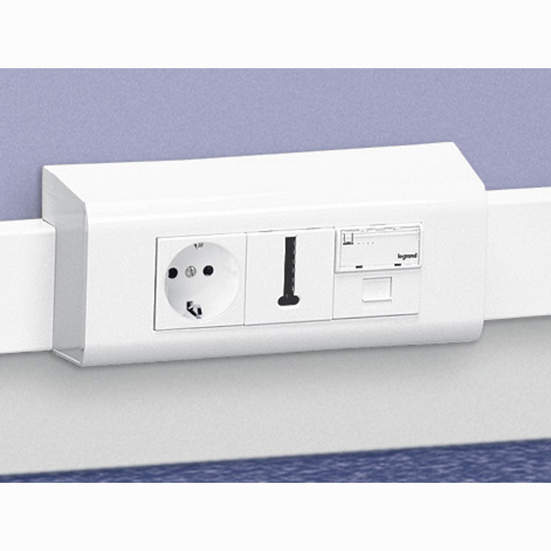 Изображение товара Legrand Mosaic Рамка 6М на плинтус 75х20 (кроме 74203 и 74416).