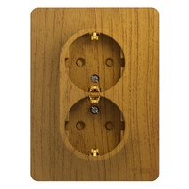 Изображение товара Systeme Electric Glossa Дерево Дуб Розетка 2-я с/з со шторками (в сборе с рамкой)