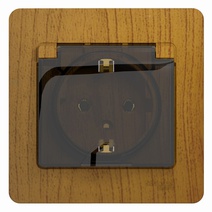 Изображение товара Systeme Electric Glossa Дерево Дуб Розетка с/з со шторками с крышкой, IP20 (в сборе с рамкой)