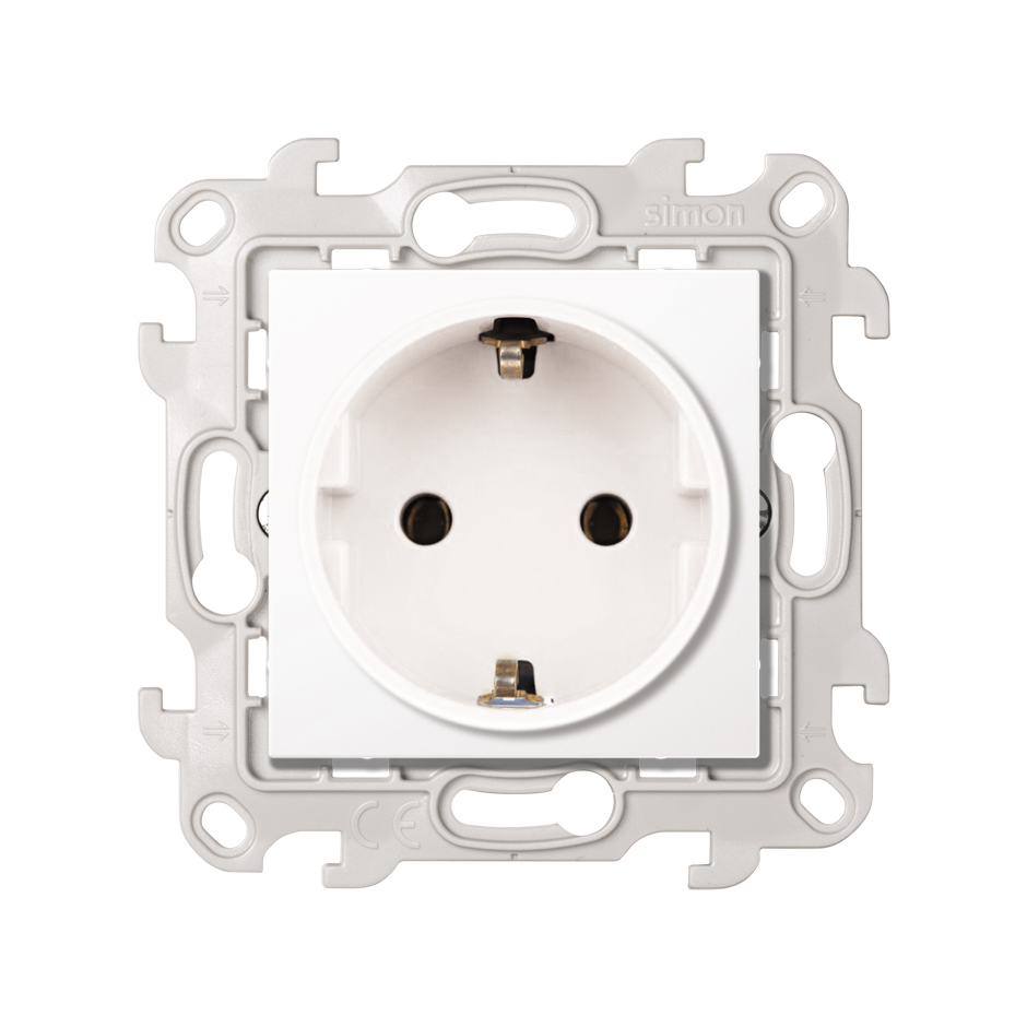 Изображение товара Simon 24 Белая Розетка 2К+3 Sсhuko без защитных шторок