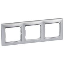 Изображение товара Legrand Valena Алюминий/Серебряный штрих Рамка 3-ая горизонт..