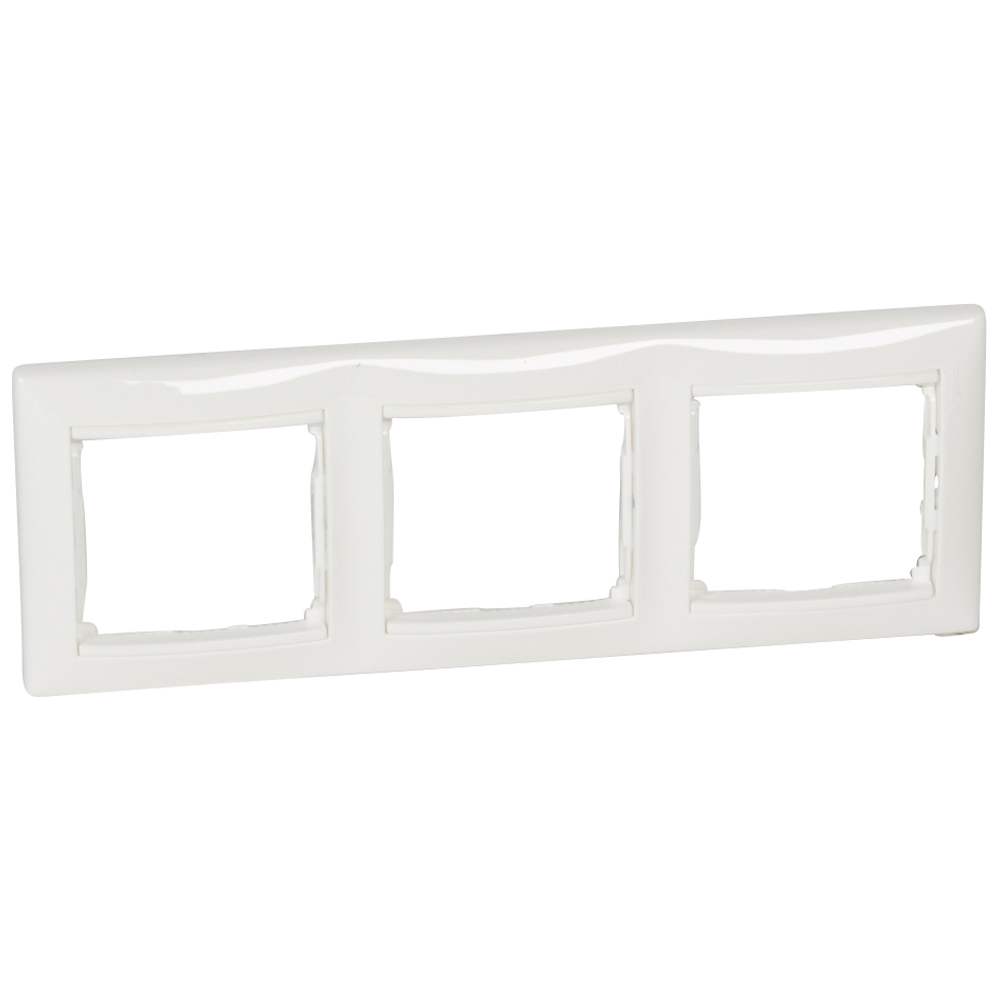 Изображение товара Legrand DIY Valena Бел Рамка 3-ая гориз.