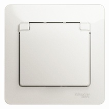 Изображение товара Systeme Electric Glossa Перламутр Розетка с/з со шторками с крышкой, 16А, IP20 (в сборе)