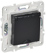 Изображение товара IEK SKANDY Черный Розетка с/з с защитными шторками и крышкой 16А IP44 SK-R11Bl