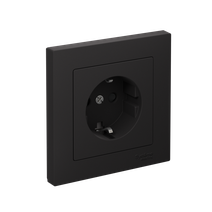 Изображение товара Systeme Electric AtlasDesign Карбон Розетка с заземлением со шторками, 16А, в сборе, быстрозажим. клем.