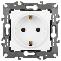 Изображение товара ЭРА Розетка Серия 12 12-2102-01М 2P+E Schuko со шторками 16А-250В белый матовый