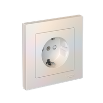Изображение товара Systeme Electric AtlasDesign Жемчуг Розетка с заземлением со шторками, 16А, в сборе, быстрозажим. клем.